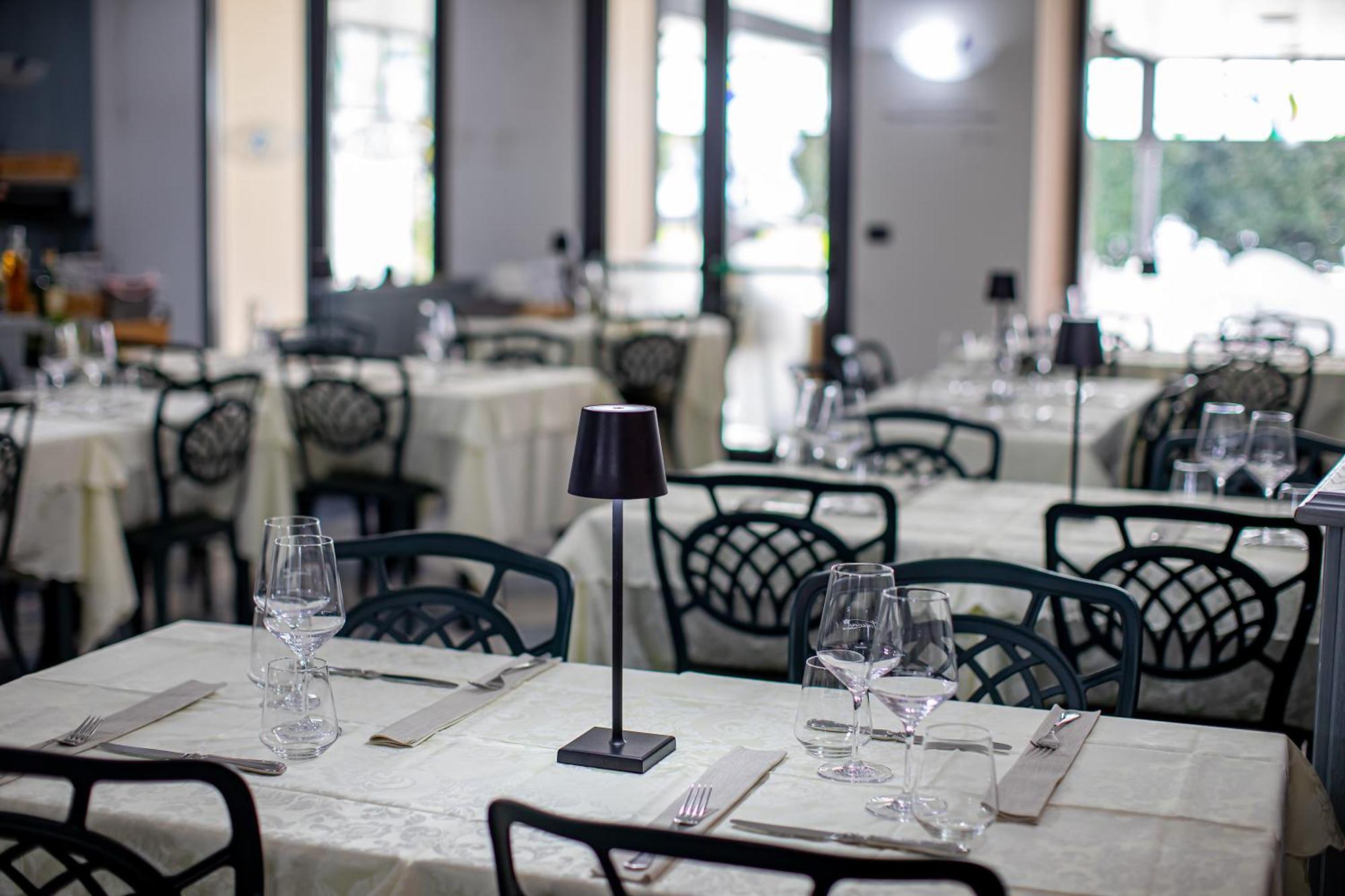Hotel Novara Βερμπάνια Εξωτερικό φωτογραφία