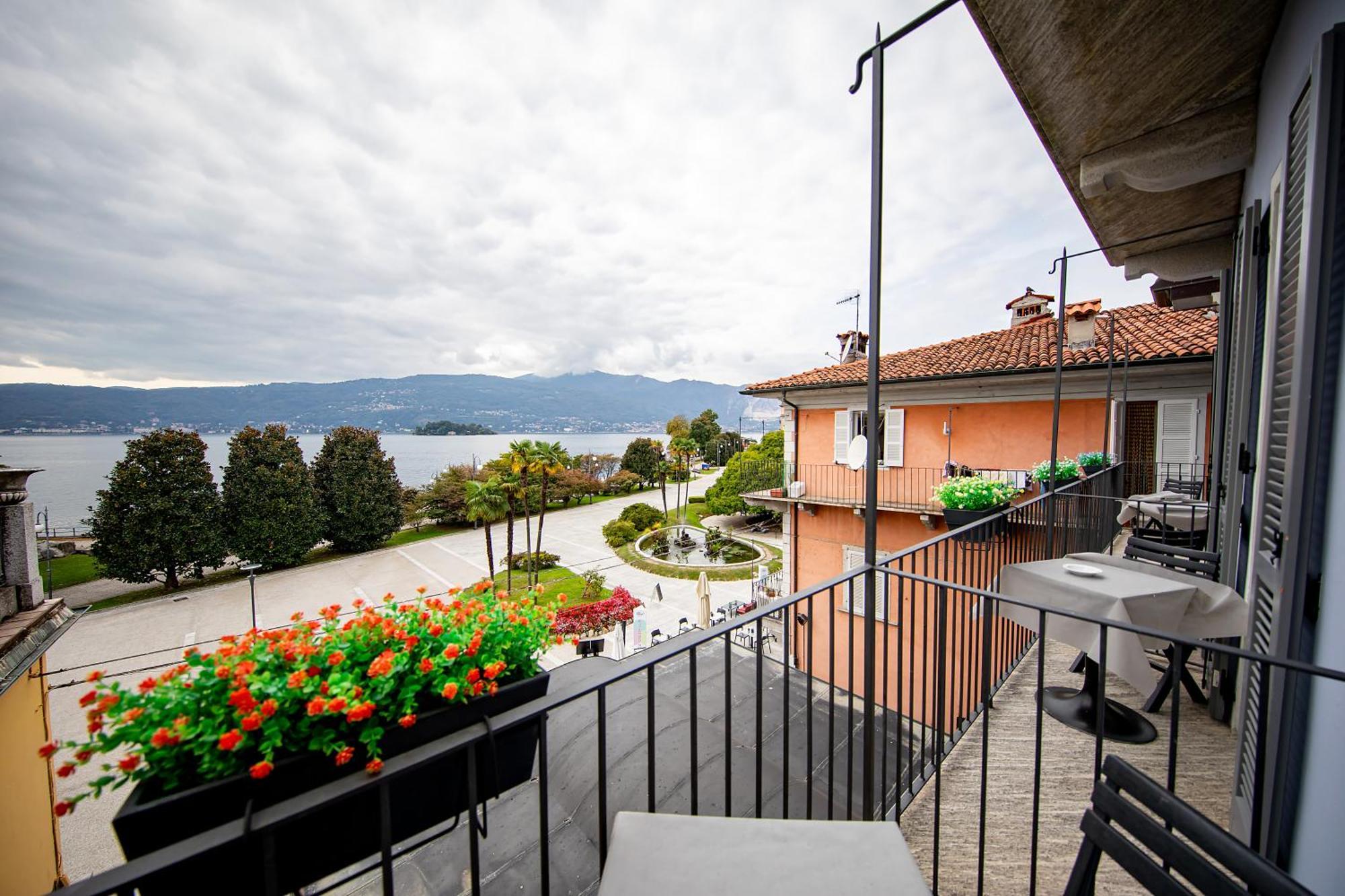 Hotel Novara Βερμπάνια Εξωτερικό φωτογραφία